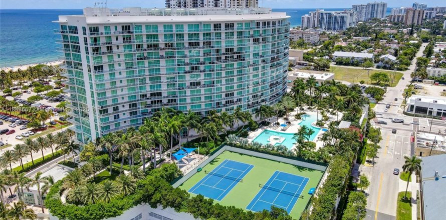 Condo à Pompano Beach, Floride, 2 chambres № 1858623