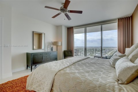 Condo in Pompano Beach, Florida, 2 bedrooms  № 1858623 - photo 14