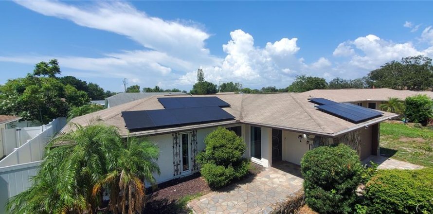 Villa ou maison à Port Richey, Floride 3 chambres, 111.85 m2 № 2210166