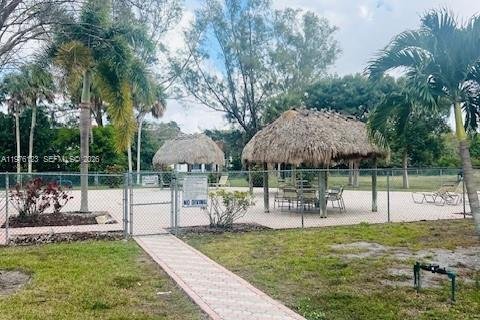 Condo in Margate, Florida, 1 bedroom  № 2042625 - photo 12