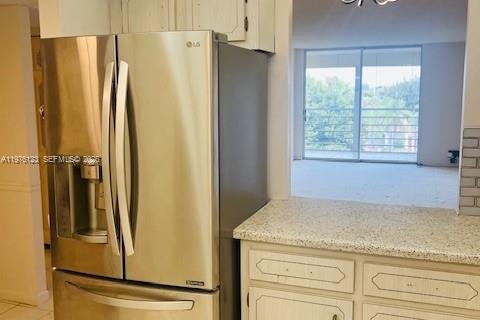 Condo in Margate, Florida, 1 bedroom  № 2042625 - photo 2