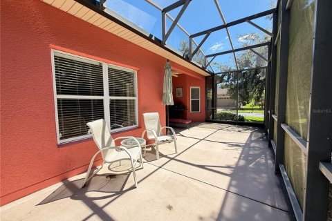 Villa ou maison à vendre à Poinciana, Floride: 2 chambres, 136.29 m2 № 2398977 - photo 25