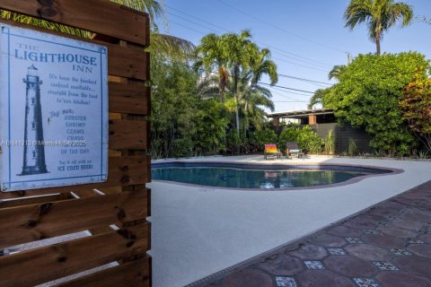 House in Miami, Florida 3 bedrooms, 142.7 sq.m. № 1830474 - photo 28