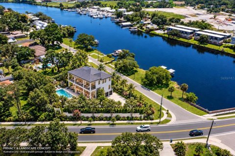 Casa en Tampa, Florida 5 dormitorios, 325.16 m2 № 2431103