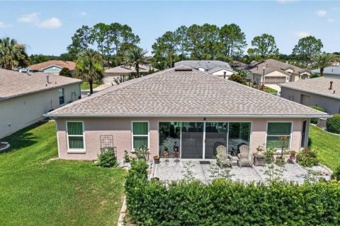 House in Ocala, Florida 3 bedrooms, 153.01 sq.m. № 2155782 - photo 10