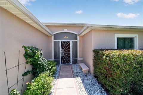 House in Ocala, Florida 3 bedrooms, 153.01 sq.m. № 2155782 - photo 6