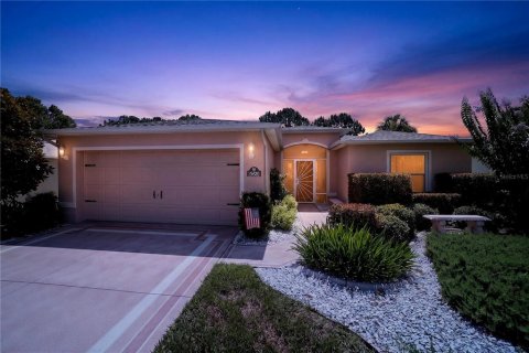 House in Ocala, Florida 3 bedrooms, 153.01 sq.m. № 2155782 - photo 2