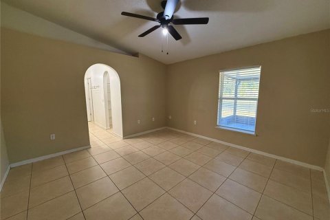 Villa ou maison à vendre à Orlando, Floride: 3 chambres, 151.99 m2 № 2411628 - photo 19