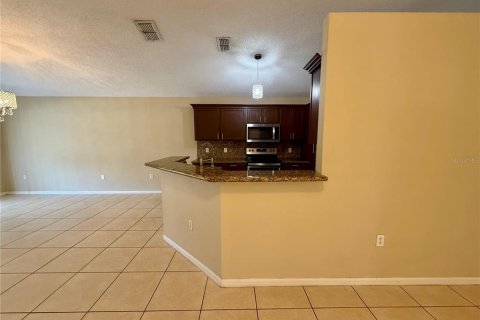 Villa ou maison à vendre à Orlando, Floride: 3 chambres, 151.99 m2 № 2411628 - photo 8