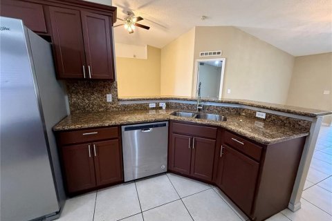 Villa ou maison à vendre à Orlando, Floride: 3 chambres, 151.99 m2 № 2411628 - photo 14