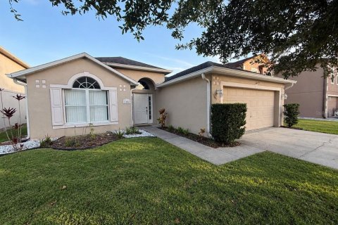 Villa ou maison à vendre à Orlando, Floride: 3 chambres, 151.99 m2 № 2411628 - photo 2