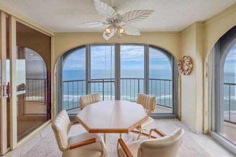 Condominio en venta en Daytona Beach Shores, Florida, 3 dormitorios, 176.51 m2 № 2418570 - foto 13