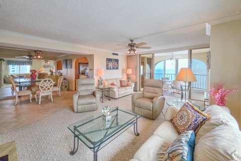 Condominio en venta en Daytona Beach Shores, Florida, 3 dormitorios, 176.51 m2 № 2418570 - foto 10