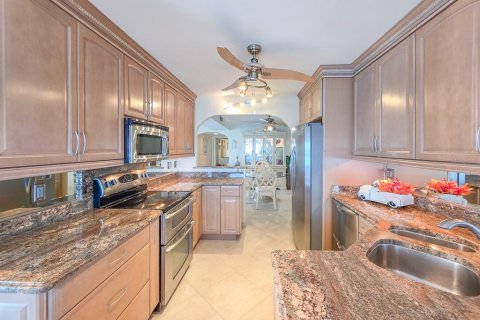 Condominio en venta en Daytona Beach Shores, Florida, 3 dormitorios, 176.51 m2 № 2418570 - foto 20