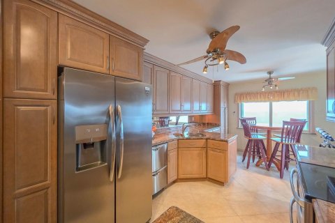 Condominio en venta en Daytona Beach Shores, Florida, 3 dormitorios, 176.51 m2 № 2418570 - foto 19