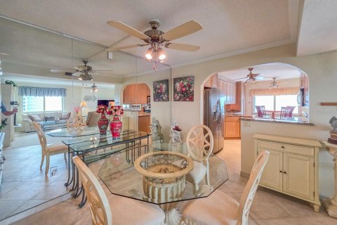 Condominio en venta en Daytona Beach Shores, Florida, 3 dormitorios, 176.51 m2 № 2418570 - foto 16