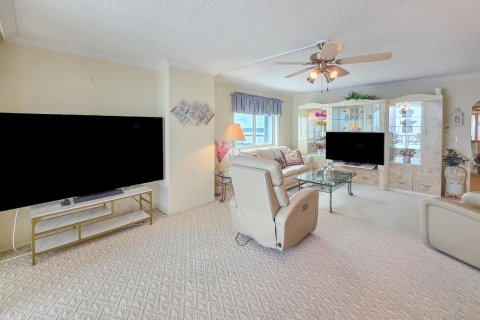 Condominio en venta en Daytona Beach Shores, Florida, 3 dormitorios, 176.51 m2 № 2418570 - foto 12