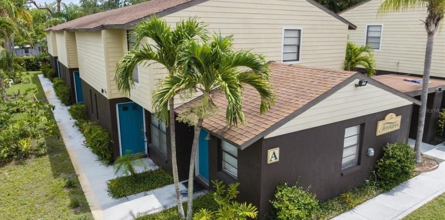 Adosado en Sarasota, Florida 2 dormitorios, 111.48 m2 № 2201480