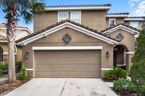 House in Davenport, Florida 6 bedrooms, 286.23 sq.m. № 1916561 - photo 2