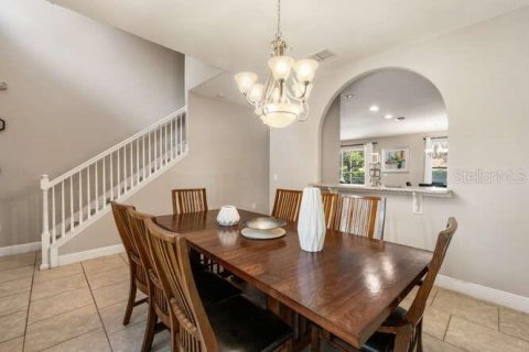 House in Davenport, Florida 6 bedrooms, 286.23 sq.m. № 1916561 - photo 7