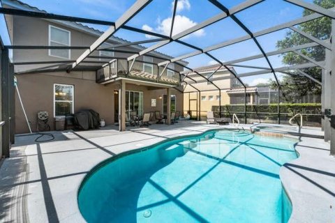 House in Davenport, Florida 6 bedrooms, 286.23 sq.m. № 1916561 - photo 4