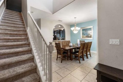 House in Davenport, Florida 6 bedrooms, 286.23 sq.m. № 1916561 - photo 18