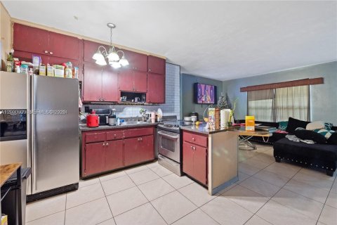 Снять в аренду виллу или дом в Майами, Флорида 2 спальни, 156.63м2, № 2089414 - фото 6