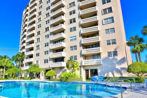 Condominio en venta en Coral Gables, Florida, 2 dormitorios, 136.57 m2 № 1938501 - foto 12
