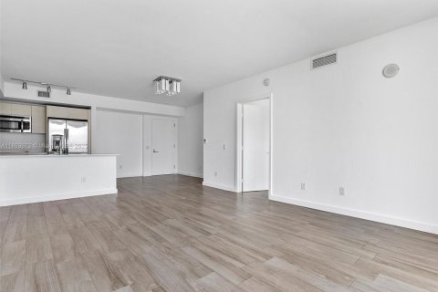 Condominio en venta en Miami, Florida, 2 dormitorios, 98.48 m2 № 1891770 - foto 9