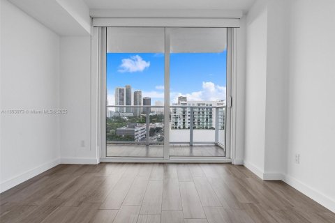 Condominio en venta en Miami, Florida, 2 dormitorios, 98.48 m2 № 1891770 - foto 21