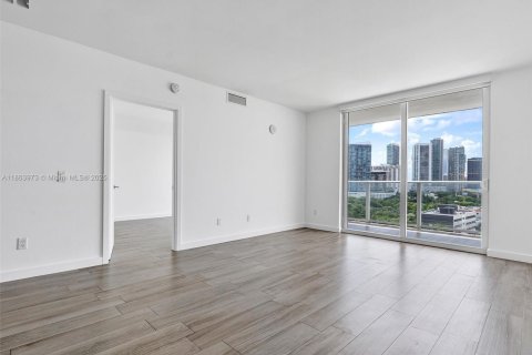 Condominio en venta en Miami, Florida, 2 dormitorios, 98.48 m2 № 1891770 - foto 17