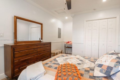 Casa en venta en Pembroke Pines, Florida, 3 dormitorios, 178 m2 № 2057229 - foto 19