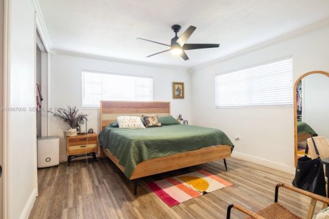 Casa en venta en Pembroke Pines, Florida, 3 dormitorios, 178 m2 № 2057229 - foto 13