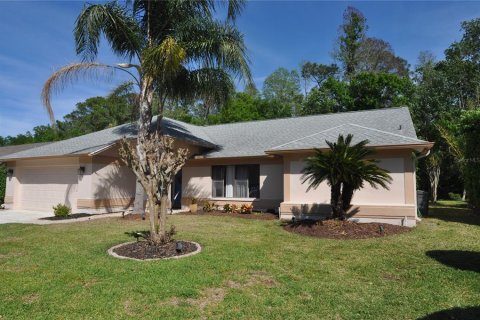 Villa ou maison à vendre à Palm Harbor, Floride: 4 chambres, 214.6 m2 № 1597728 - photo 2