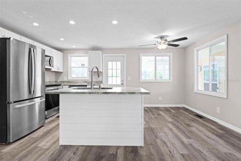 Apartment in Tavares, Florida 2 bedrooms, 91.97 sq.m. № 1807330 - photo 4