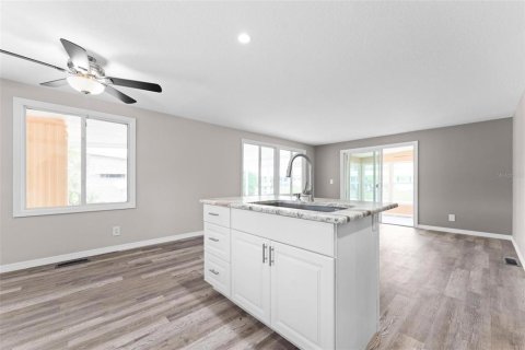 Apartment in Tavares, Florida 2 bedrooms, 91.97 sq.m. № 1807330 - photo 10