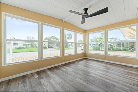 Apartment in Tavares, Florida 2 bedrooms, 91.97 sq.m. № 1807330 - photo 27