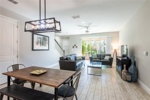 Touwnhouse à vendre à Lutz, Floride: 3 chambres, 182.18 m2 № 2323216 - photo 10