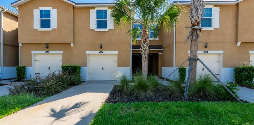 Touwnhouse à LAKESHORE à Lutz, Floride 3 chambres, 182.18 m2 № 2323216