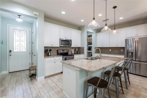 Touwnhouse à vendre à Lutz, Floride: 3 chambres, 182.18 m2 № 2323216 - photo 8
