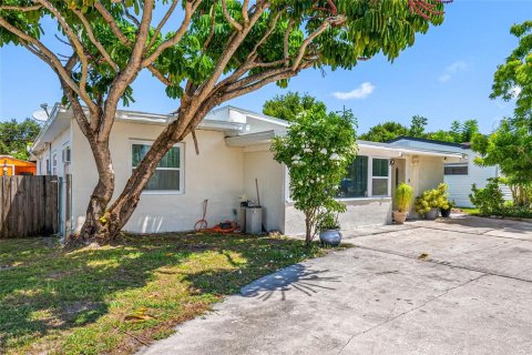 Villa ou maison à vendre à Saint Petersburg, Floride: 4 chambres, 168.71 m2 № 1876347 - photo 12