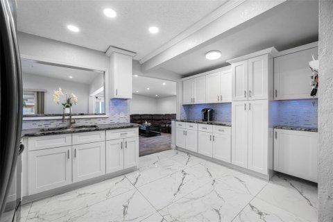 Villa ou maison à vendre à Saint Petersburg, Floride: 4 chambres, 168.71 m2 № 1876347 - photo 23