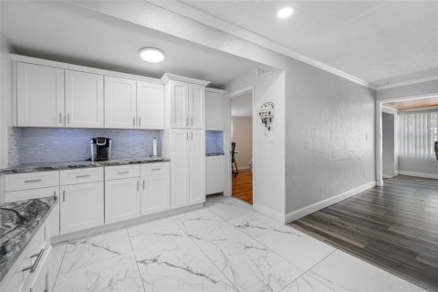 Villa ou maison à vendre à Saint Petersburg, Floride: 4 chambres, 168.71 m2 № 1876347 - photo 24