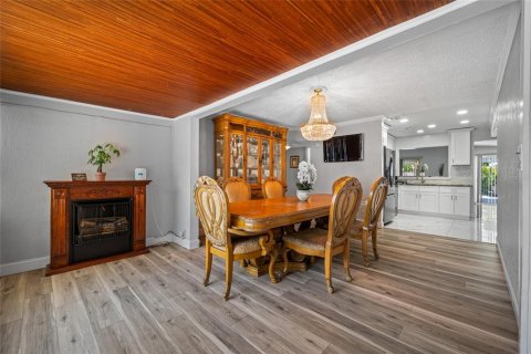 Villa ou maison à vendre à Saint Petersburg, Floride: 4 chambres, 168.71 m2 № 1876347 - photo 15