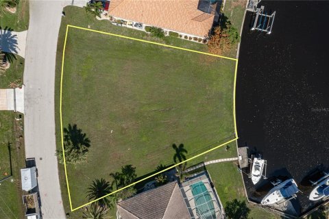 Terreno en venta en Punta Gorda, Florida № 1403492 - foto 4