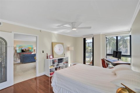 Снять в аренду кондоминиум в Бей-Харбор-Айлендс, Флорида 2 спальни, 97.55м2, № 1954493 - фото 17