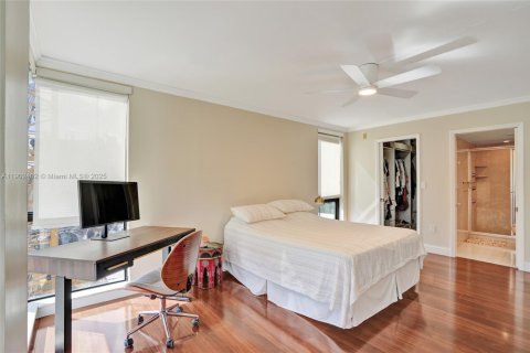 Снять в аренду кондоминиум в Бей-Харбор-Айлендс, Флорида 2 спальни, 97.55м2, № 1954493 - фото 22