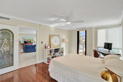 Снять в аренду кондоминиум в Бей-Харбор-Айлендс, Флорида 2 спальни, 97.55м2, № 1954493 - фото 16