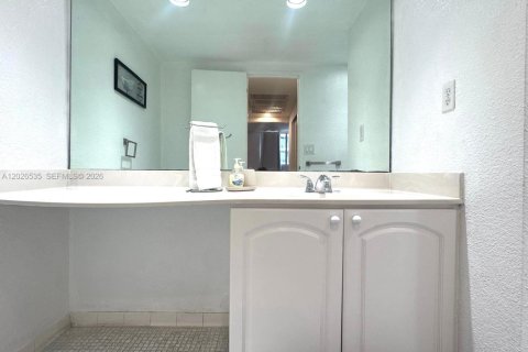 Condominio en venta en Hollywood, Florida, 1 dormitorio, 84.08 m2 № 2154288 - foto 12