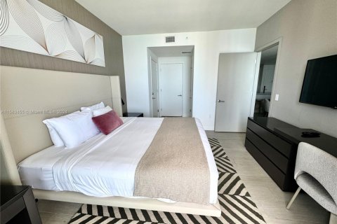 Condo in Hollywood, Florida, 2 bedrooms  № 1764062 - photo 9